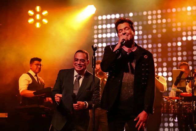 Lee más sobre el artículo Gilberto Santa Rosa y Carlos Vives cantan juntos por primera vez